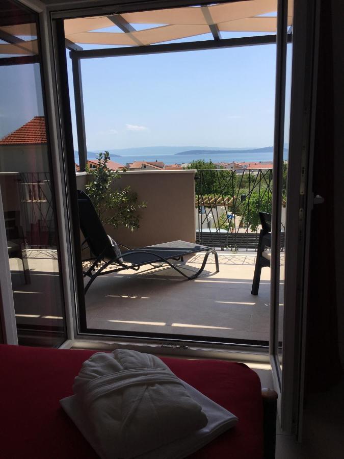 Villa Fides With Private Pool, Garden And Sea View Kaštel Novi Exterior foto